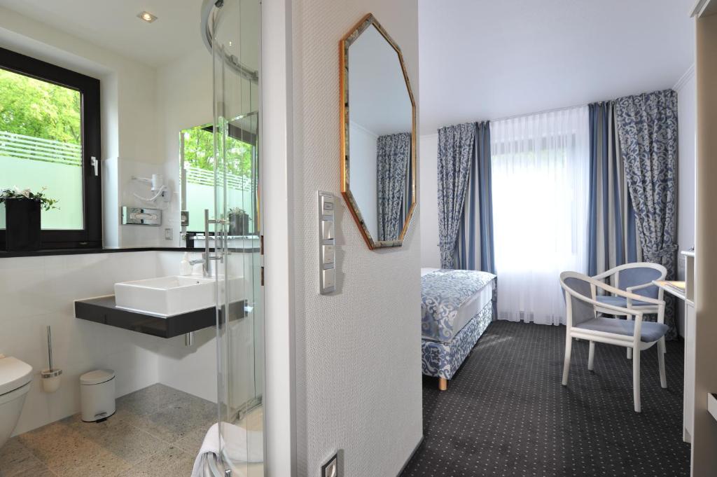 Hotel Spiegel Colónia Quarto foto